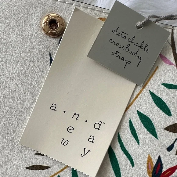 a new day Multicolor Floral Crossbody Bag - Picture 2 of 3